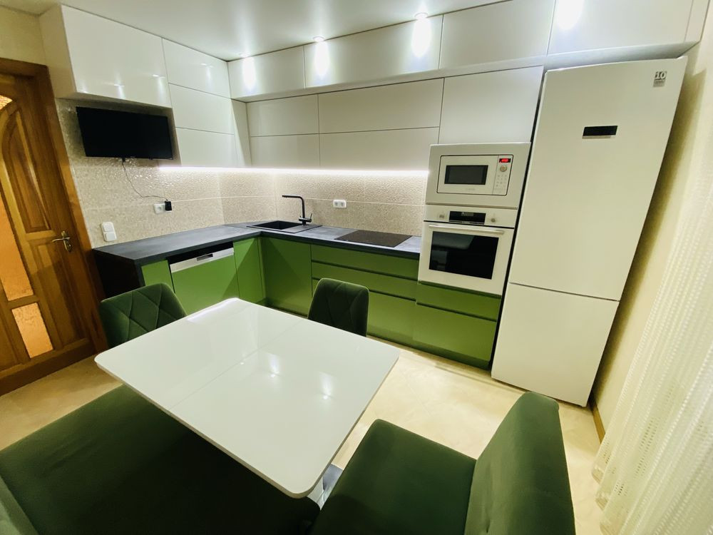 Продаж сучасної стильної квартири в самому центрі міста. Черкассы - изображение 1