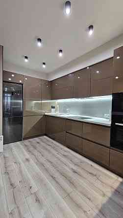 Продам 2-х комнатную квартиру новострой Победа/ Набережная Победы Дніпро