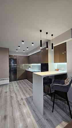 Продам 2-х комнатную квартиру новострой Победа/ Набережная Победы Дніпро