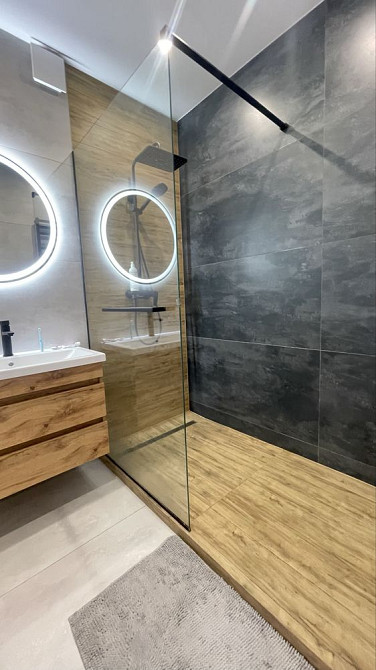 Стильна трикімнатна квартира  з ремонтом та меблями Іvano-Frankivsk - photo 7