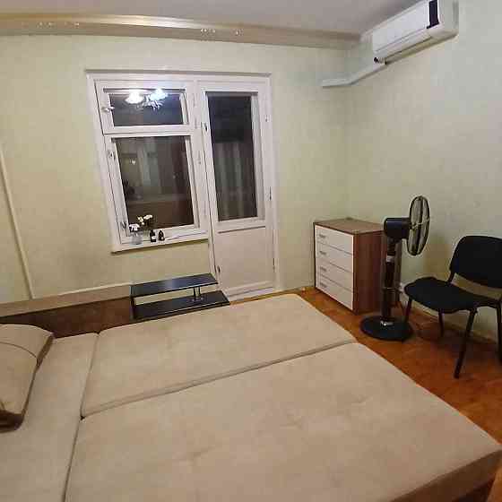 Квартира поруч з метро Лукянівська Київ