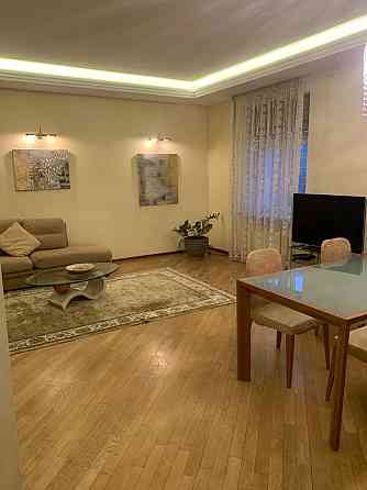 Без комісійних! Завжди є світло! Історичний центр Киев