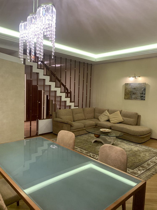 Без комісійних! Завжди є світло! Історичний центр Киев - изображение 1