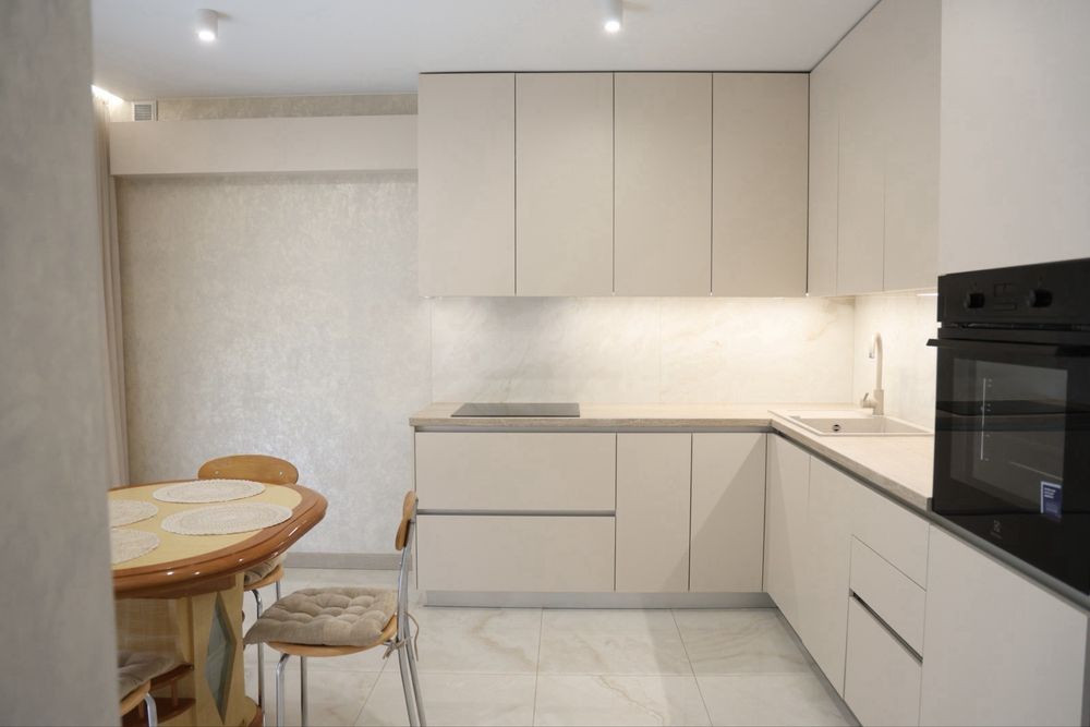 Оренда шикарної квартири з гаражем в центрі Черкассы - изображение 1