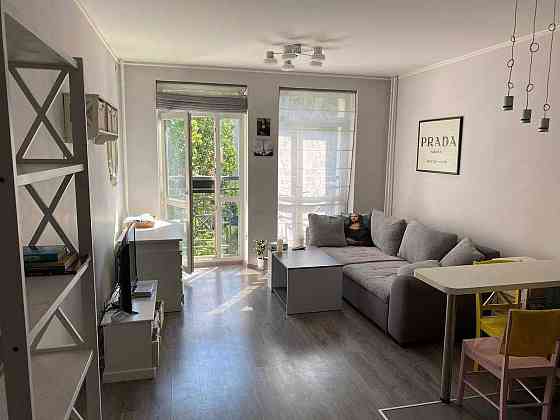 Оренда чудової квартири, Севастопольська площа, Освіти Киев