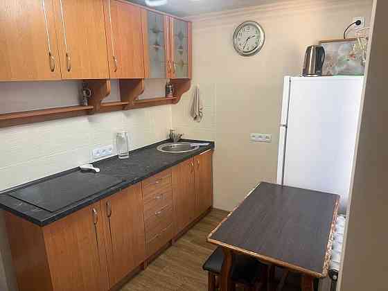 Сдаю большую 2 ком.кв-ру 55 кв.м. свой  двор, сад.  Ав. отопл.Ремонт. Миколаїв