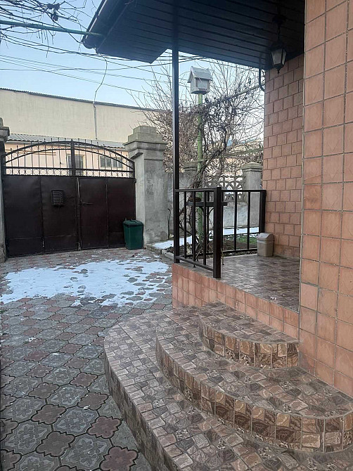 Сдаю большую 2 ком.кв-ру 55 кв.м. свой  двор, сад.  Ав. отопл.Ремонт. Миколаїв - зображення 3