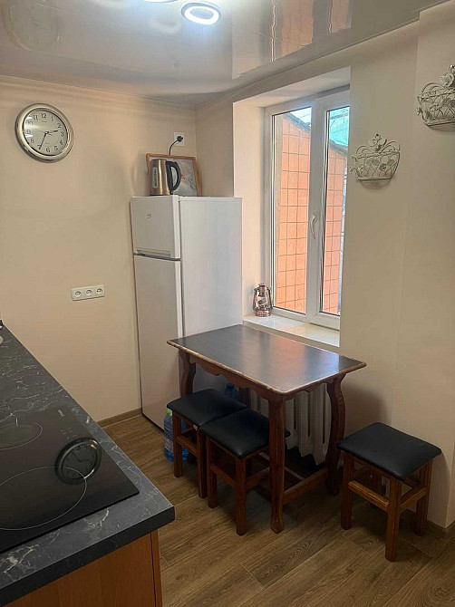 Сдаю большую 2 ком.кв-ру 55 кв.м. свой  двор, сад.  Ав. отопл.Ремонт. Миколаїв - зображення 7