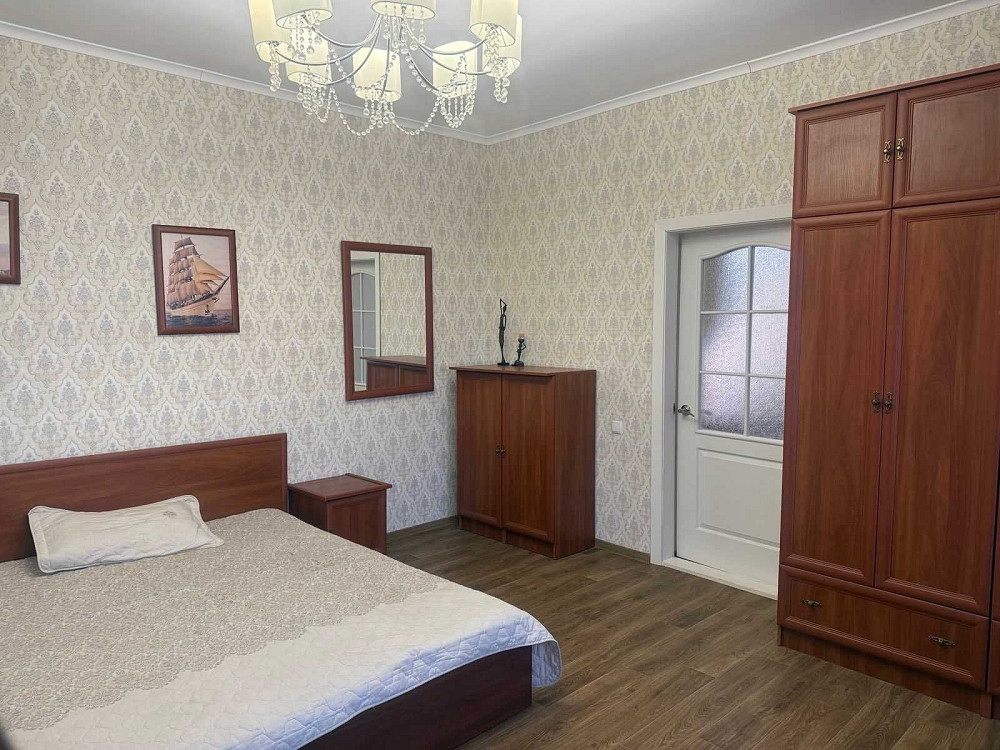 Сдаю большую 2 ком.кв-ру 55 кв.м. свой  двор, сад.  Ав. отопл.Ремонт. Миколаїв - зображення 1