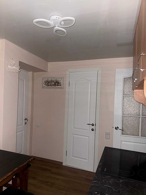 Сдаю большую 2 ком.кв-ру 55 кв.м. свой  двор, сад.  Ав. отопл.Ремонт. Миколаїв - зображення 5