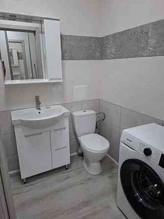 Оренда 1 кім вул Олени Теліги 15 біля Кільцевої та Готель Верховина Киев