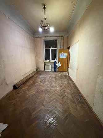 Центр Львова квартира під БІЗНЕС індивідуальний вхід з подвірʼя 34м2 Львов