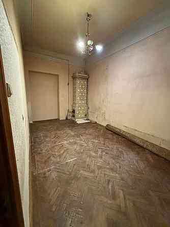 Центр Львова квартира під БІЗНЕС індивідуальний вхід з подвірʼя 34м2 Львов