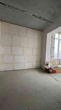 Терміновий продаж.!Мін. оформлення 1К на газу!В зданому будинку!! Буча