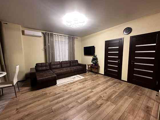 Продаж 2х кімнатної квартири село Вишеньки  Київ 20 км Вишеньки