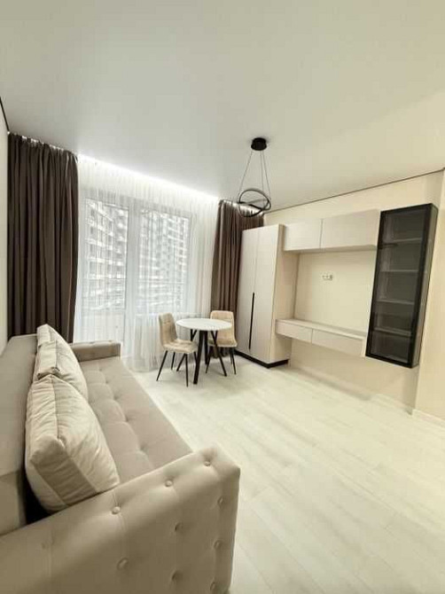 Квартира в пров Курортний Одеса - зображення 1