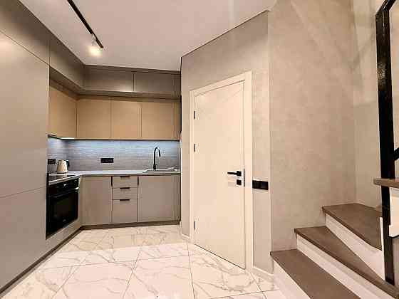 Квартира з якісним ремонтом по типу таунхауса Білогородка Білогородка (Київська обл.)