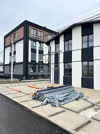 Квартира по типу таунхауса 2 поверхи + двір 12 м.кв Білогородка (Київська обл.)