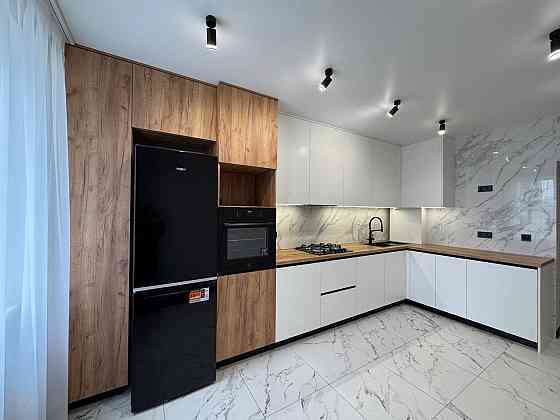 Без комісії! Двостороння квартира з новим ремонтом. Газ! Буча