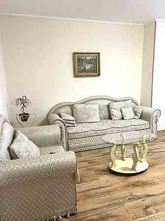 Оренда 3 кімнатної квартири на Позняках, вул.Срібнокільска 1 Киев