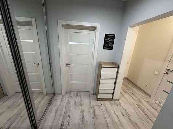 Продаж 1-кімнатна квартира ЖК Паріотика Осокорки вторічка Киев