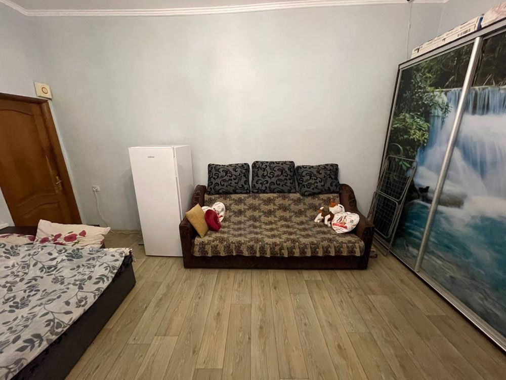 Фасадний вхід з Грушевського. Продаж півквартири в Києві Киев - изображение 7