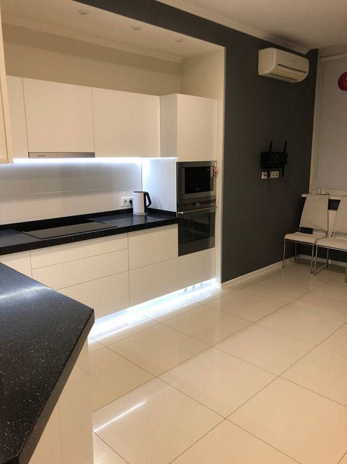 Продам 2к квартиру в ЖК Мир, метро Ботсад Харків - зображення 1