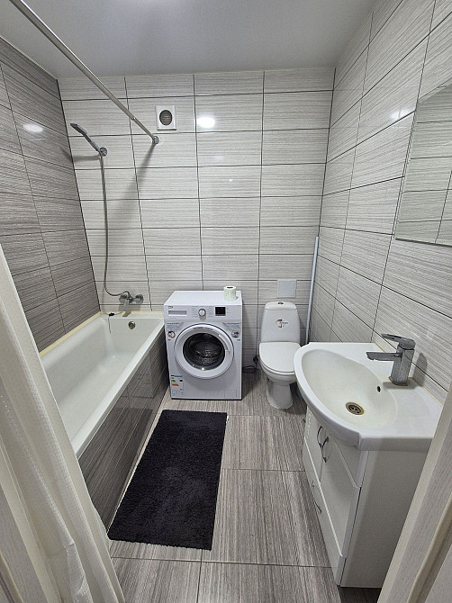 Здам 1 кімнатну квартиру в жк Гранд Сіті Домбровський Житомир - изображение 5