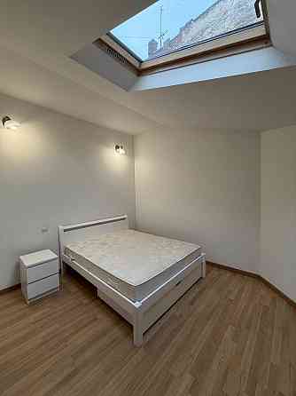 Оренда 2 кім. квартири + кухня-вітальня вул. Площа Липнева Львов