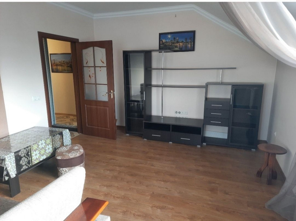 Здається 2-х кімнатна в Центрі  р-н Сторожинецької Чернівці - зображення 4