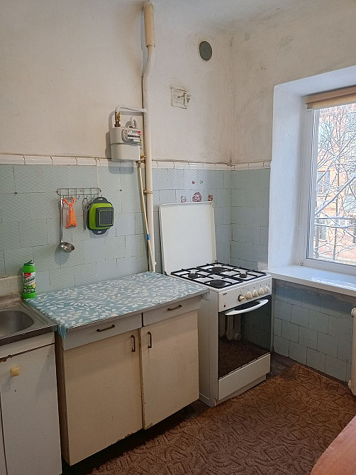 Центр. Оренда , березовий сквер 2х кв.,середній пов, гарний стан. Полтава - зображення 2