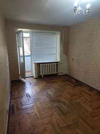 Продам 1 кім. квартиру по вул. М.Корищенко Запоріжжя