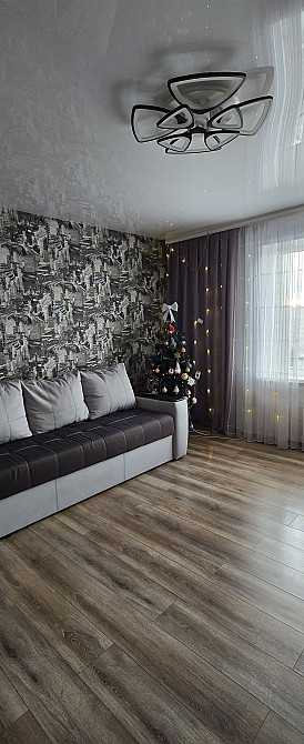 Продається трикімнатна квартира з меблями та побутовою технікою. Александрия (Ровенская обл.) - изображение 1