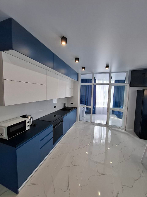 Пропонуємо вам 3х кімнатну квартиру на Виставці з сучасним ремонтом! Хмельницкий - изображение 1