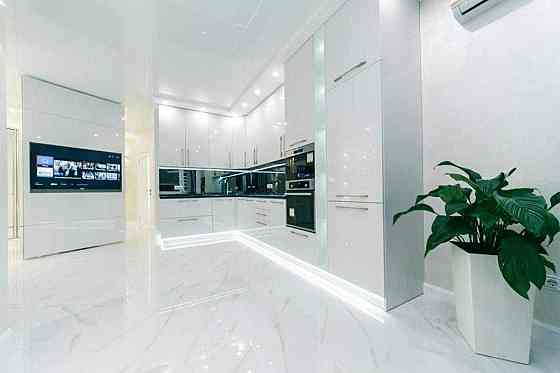 Оренда стильної квартири на Печерську ЖК Підвисоцький Киев