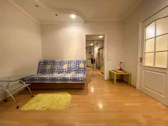 Метро пішки. Продаж чотирикімнатної квариири в Києві Київ