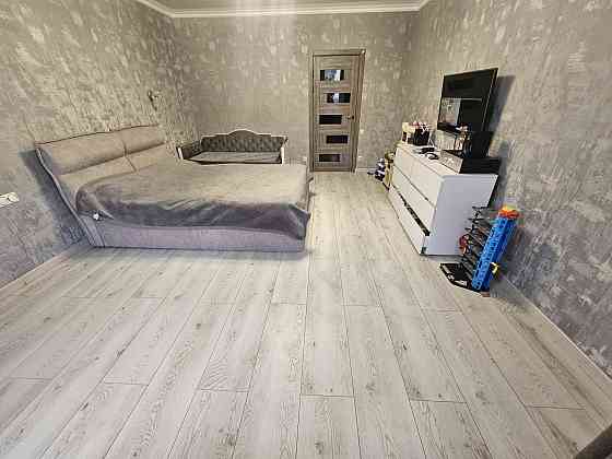 Продам двухкомнатную квартиру в городе Черноморск Чорноморськ