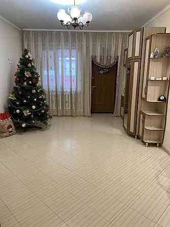 Двокімнатна простора квартира(!) Oleksandriia (Rivnenska obl.)