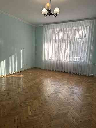 3х кім велика квартира центр обкомівський будинок Rivne