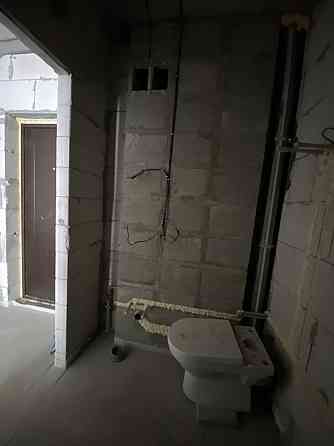 Без%Продаж Квартири з частковим римонтом ,до метро 5хв на авто Київ