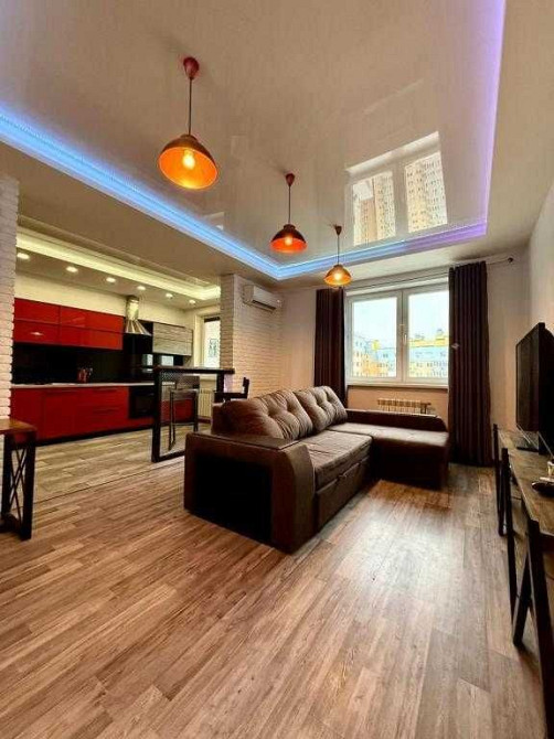 Кондратюка 5 Видова 2К кв-ра ЖК Міністерський  Епіцентр Оболонь Київ - зображення 2