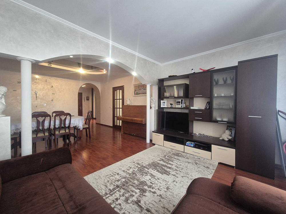 Укомплектована 3-кімнатна квартира в обжитому будинку. Ивано-Франковск - изображение 3