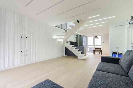 Від власника. Продаж дворівневої квартири з терасою Білогородка (Київська обл.)