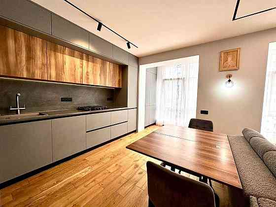 Продам стильну 3кімнатну квартиру в центрі міста. 86м2 Івано-Франківськ