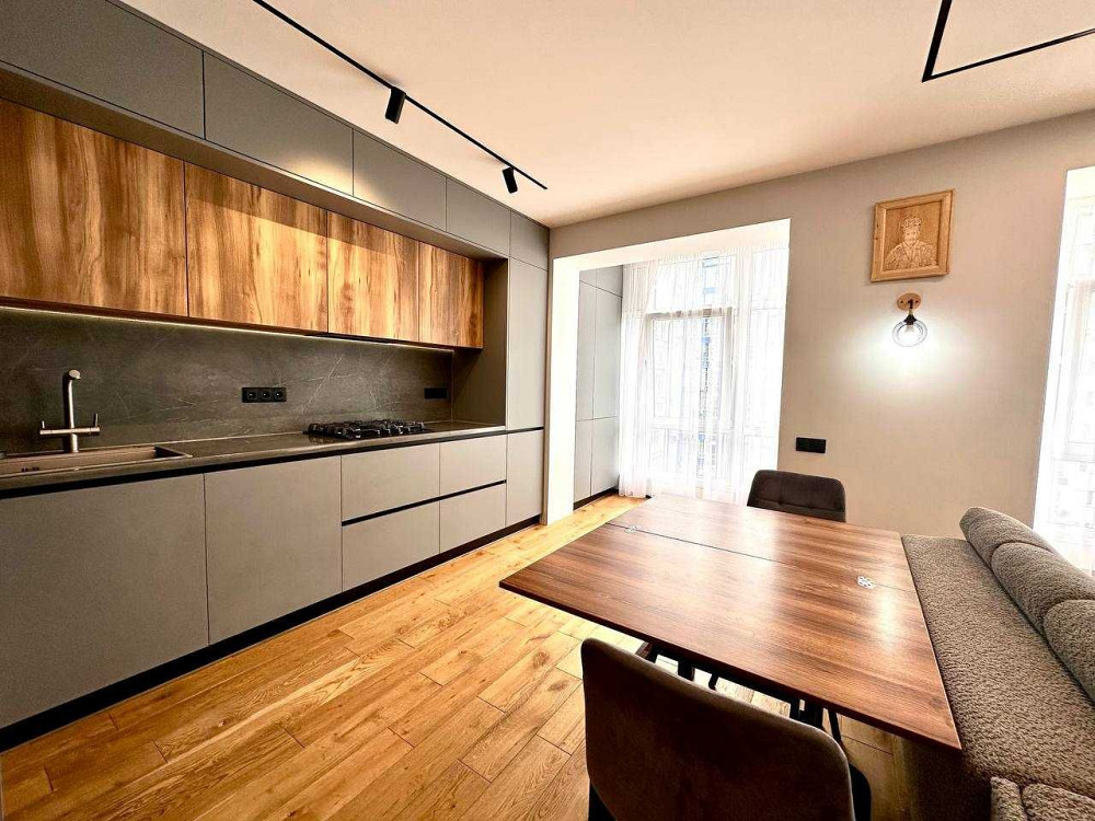 Продам стильну 3кімнатну квартиру в центрі міста. 86м2 Ивано-Франковск - изображение 2