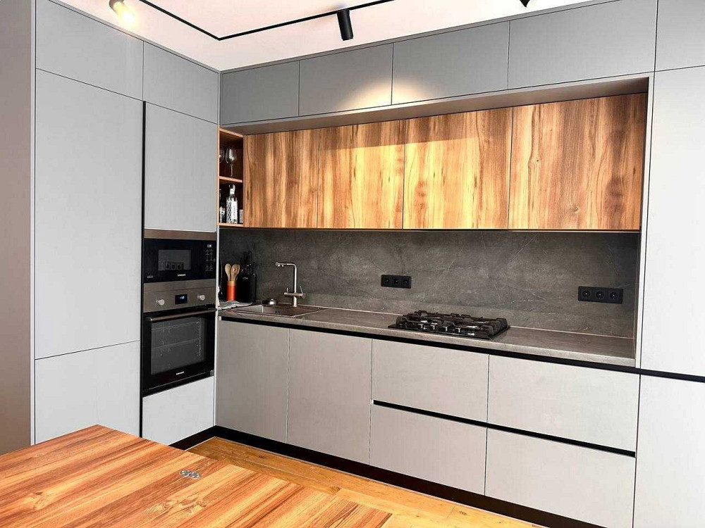 Продам стильну 3кімнатну квартиру в центрі міста. 86м2 Ивано-Франковск - изображение 1