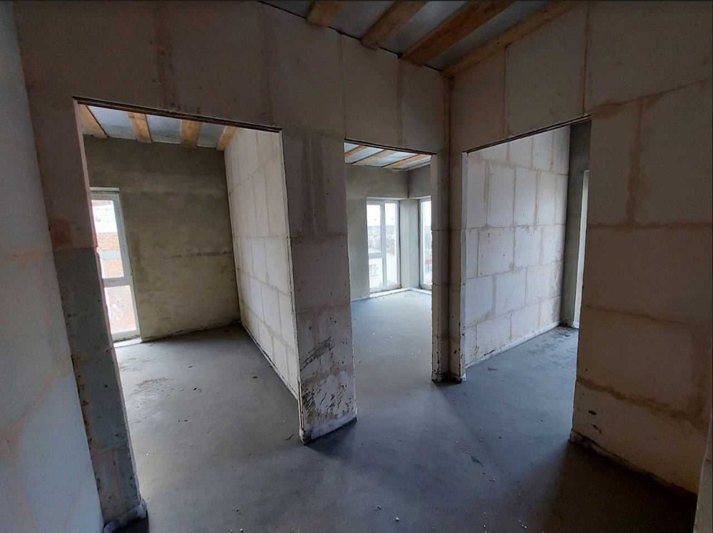 Простора 2-кімнатна з панорамними вікнами за 39000$ Ирпень - изображение 4