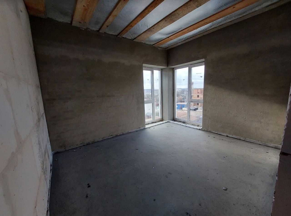 Простора 2-кімнатна з панорамними вікнами за 39000$ Ирпень - изображение 3