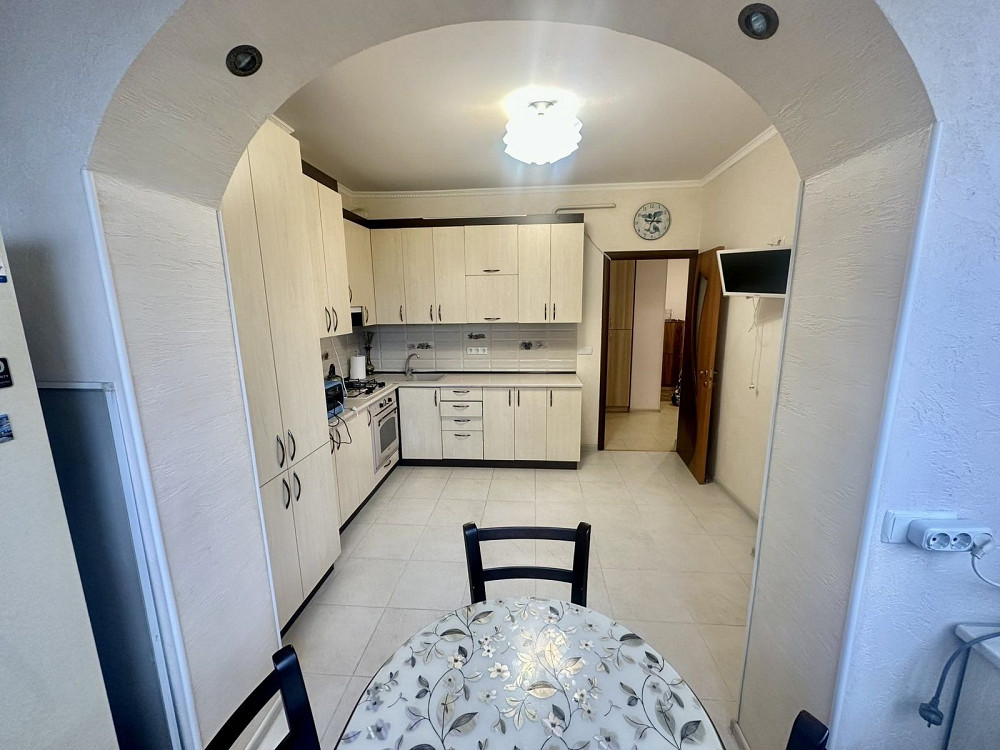 Продам 2х.комнатную ЖК Вернисаж на Таирова отопление АГВ, ремонт. Одеса - зображення 3