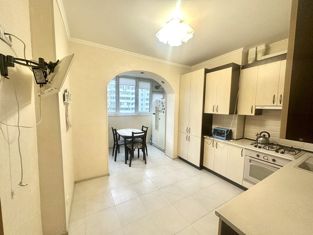 Продам 2х.комнатную ЖК Вернисаж на Таирова отопление АГВ, ремонт. Одеса - зображення 1